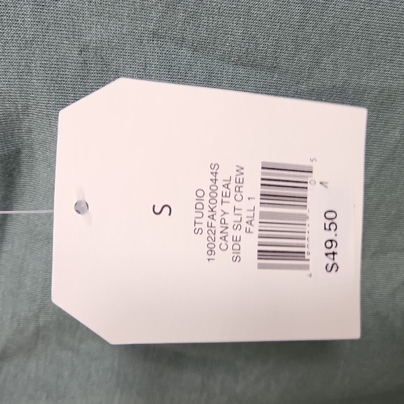 Wonderly Studio Split Side Crew Sweatshirt - Picture 7 of 8